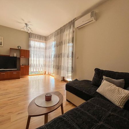 Summer Host Apartment Onegin Süzebolu Dış mekan fotoğraf
