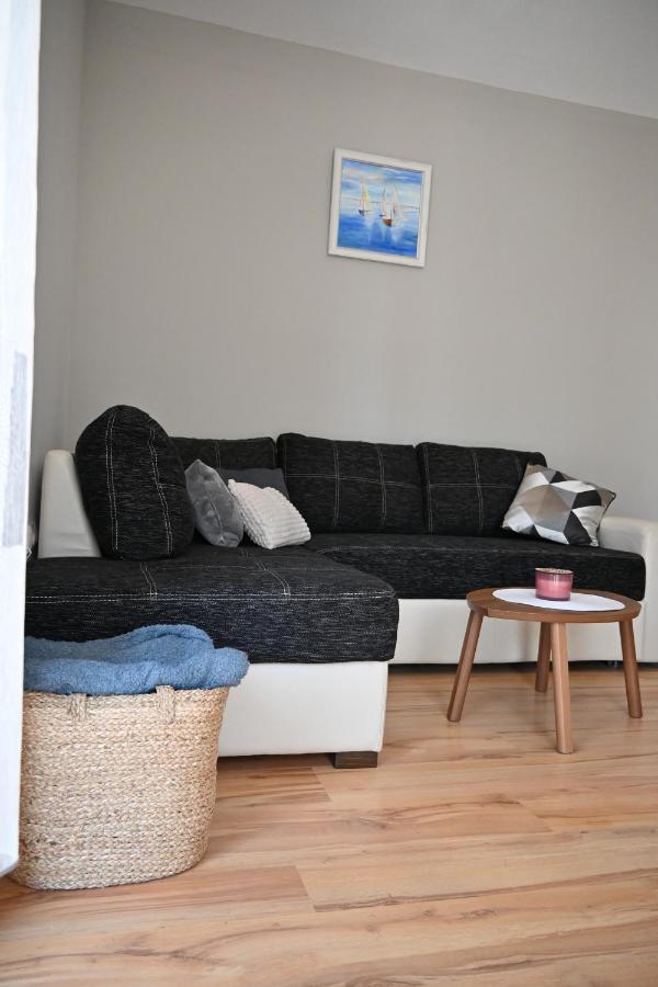Summer Host Apartment Onegin Süzebolu Dış mekan fotoğraf